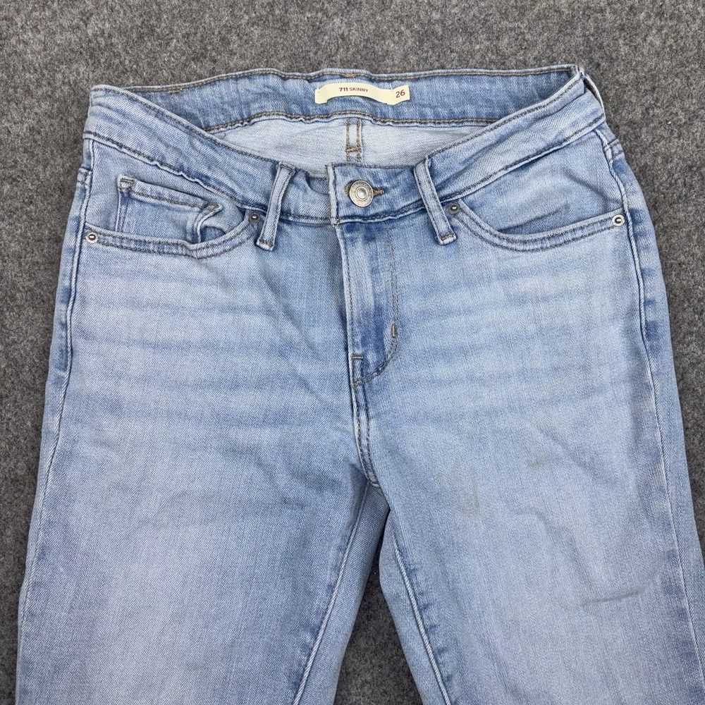 Levi's 711 Skinny Jeans Women's Size 26 Light Wash Stretch Blue Denim Casual - Picture 2 of 14